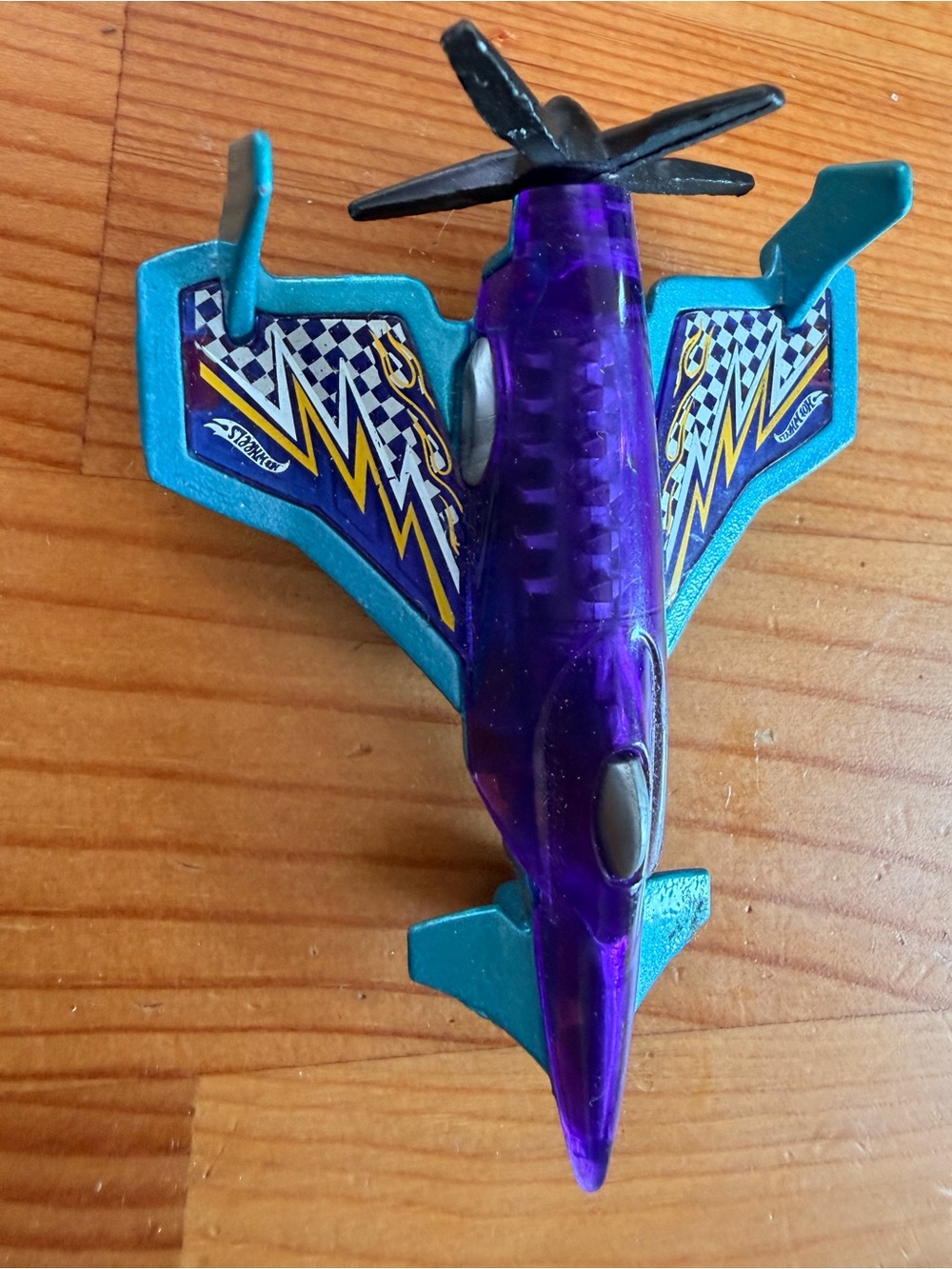 Purple & Teal Poison Arrow plane by Hot Wheels - Racing Airplane